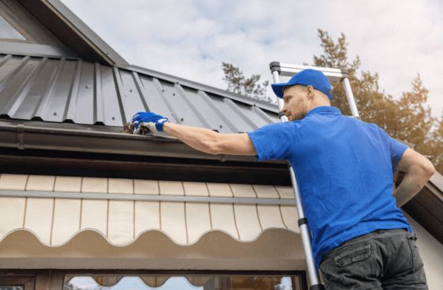 gutter cleaning in chicopee